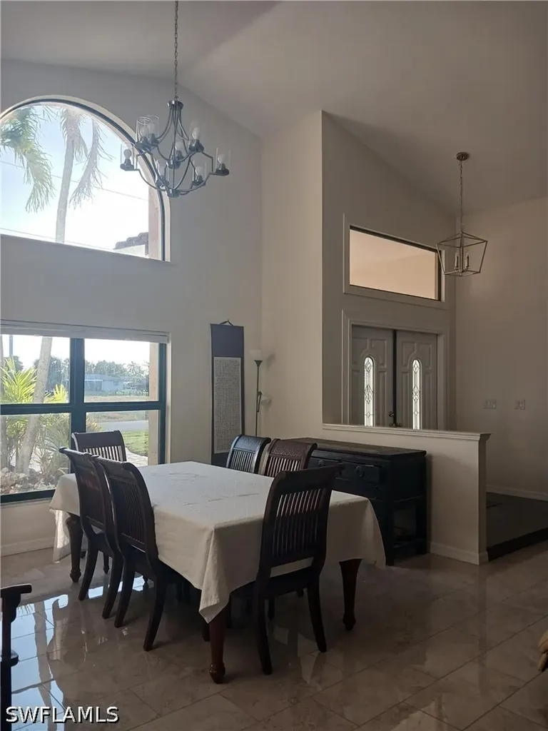 2727 SE 24th Place Cape Coral FL 33904