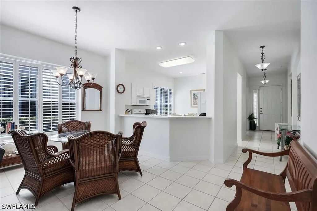 1818 Leamington Lane Naples FL 34109