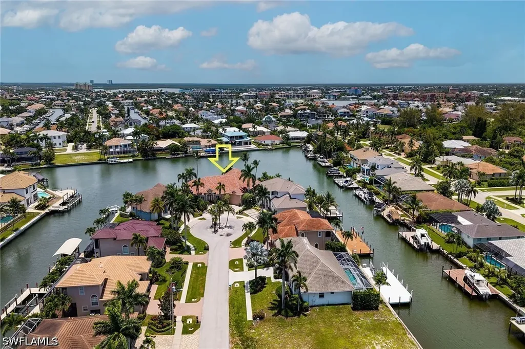 486 Clifton Court Marco Island FL 34145