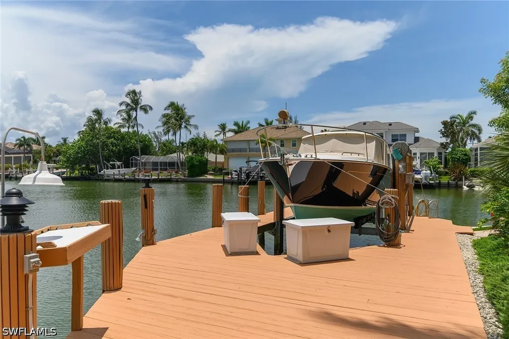 486 Clifton Court Marco Island FL 34145