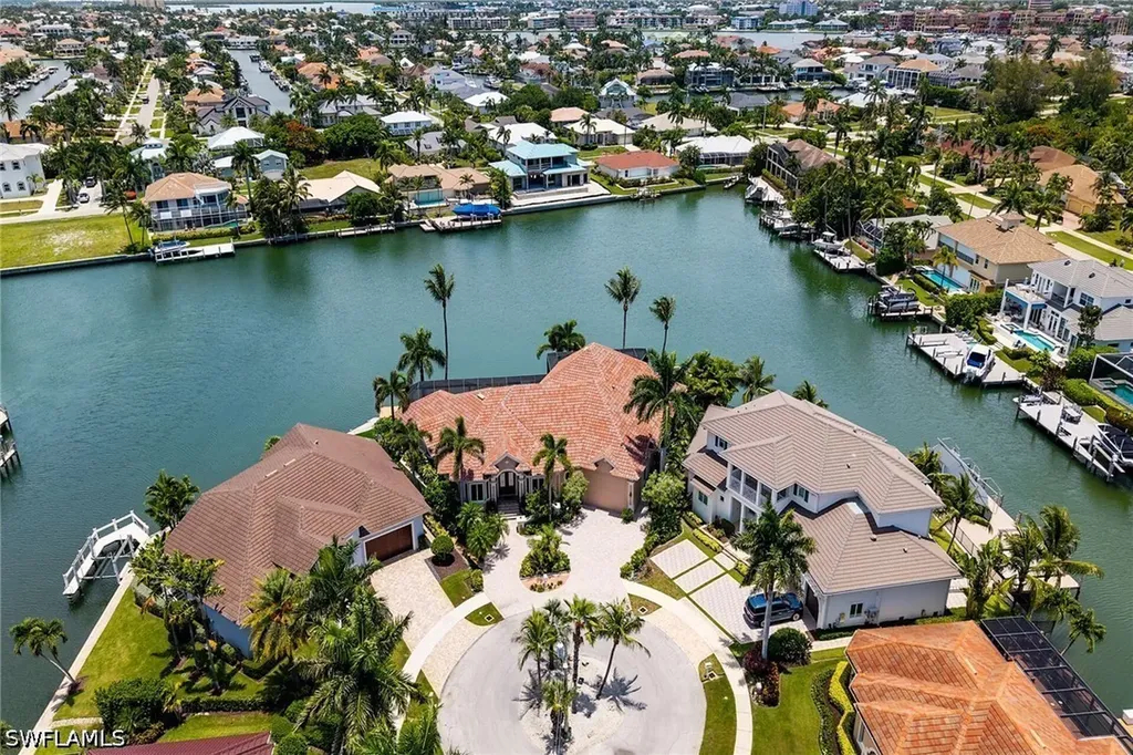 486 Clifton Court Marco Island FL 34145
