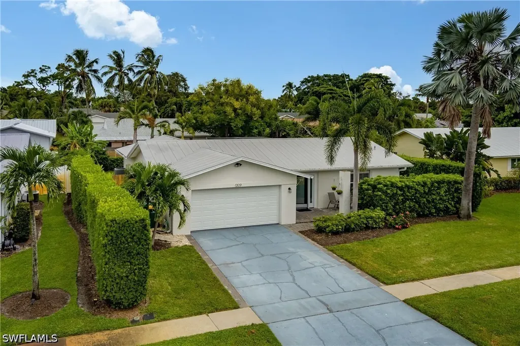 1309 Westlake Boulevard Naples FL 34103