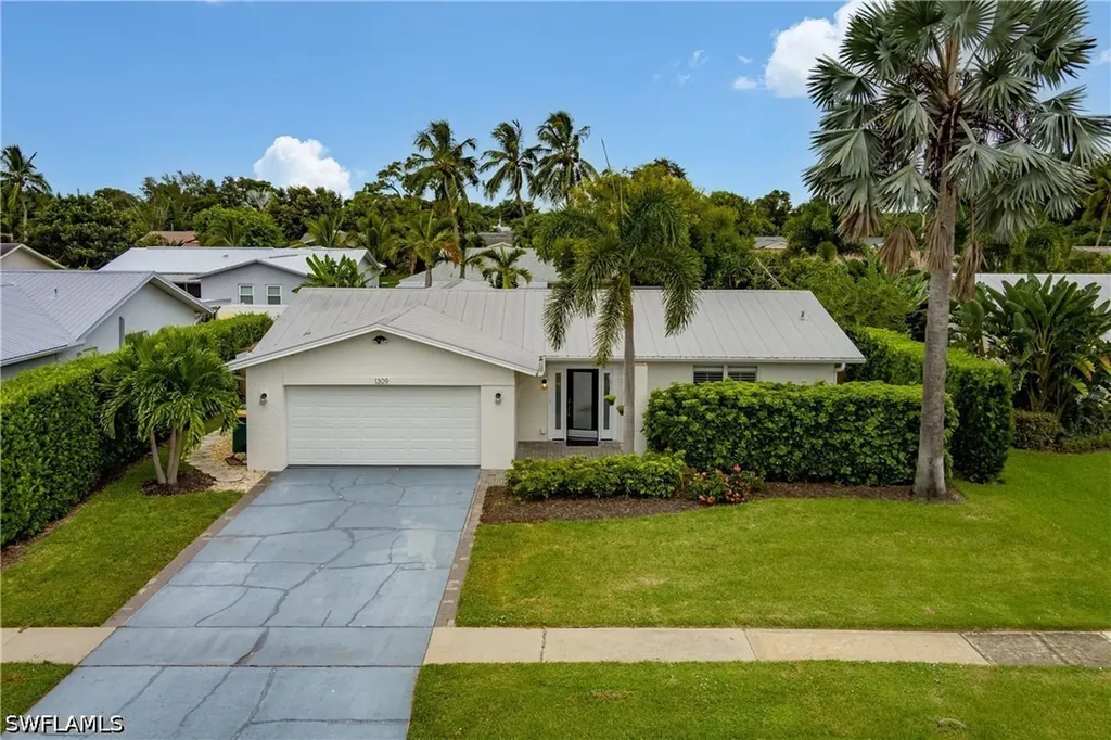 1309 Westlake Boulevard Naples FL 34103
