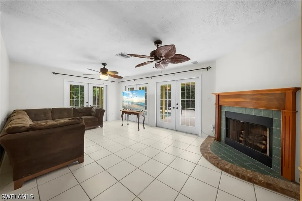 8700 Exeter Street Fort Myers FL 33907