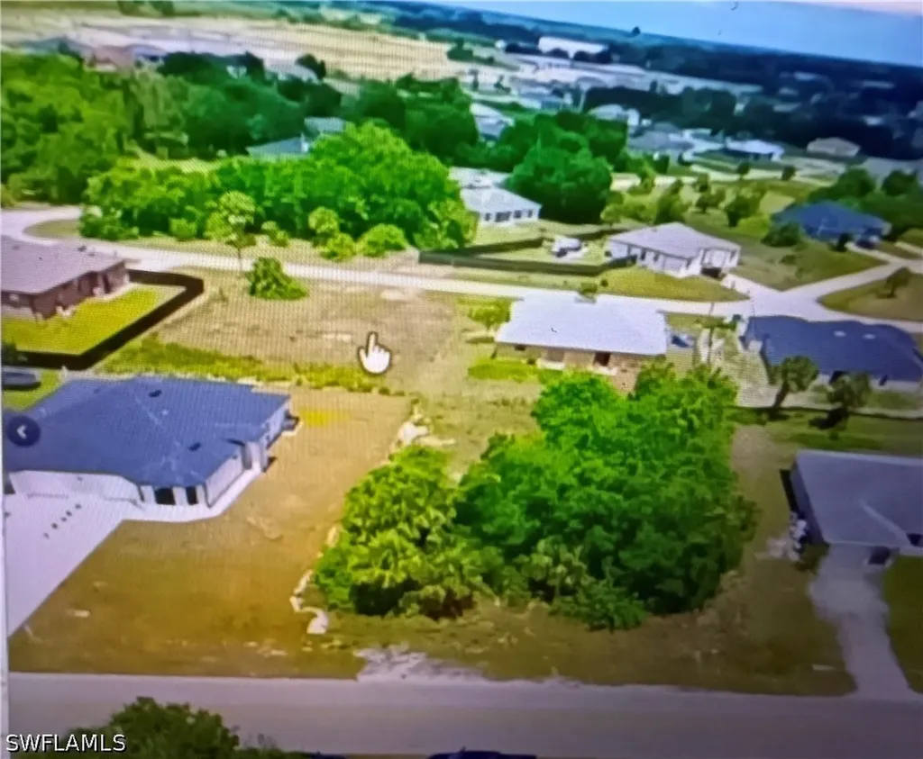 2515 Daniel Avenue N Lehigh Acres FL 33971