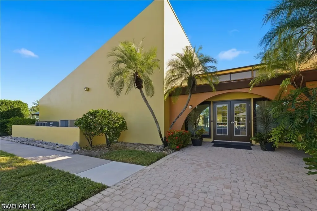 6136 Whiskey Creek Drive Fort Myers FL 33919