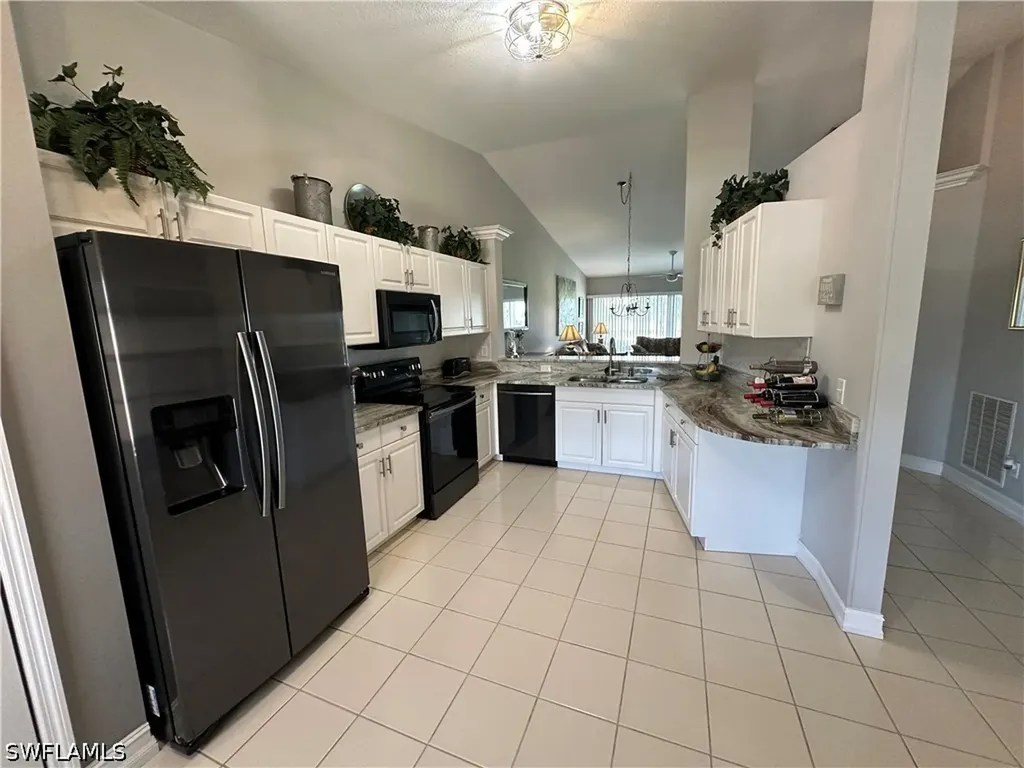 9165 Michael Circle Naples FL 34113