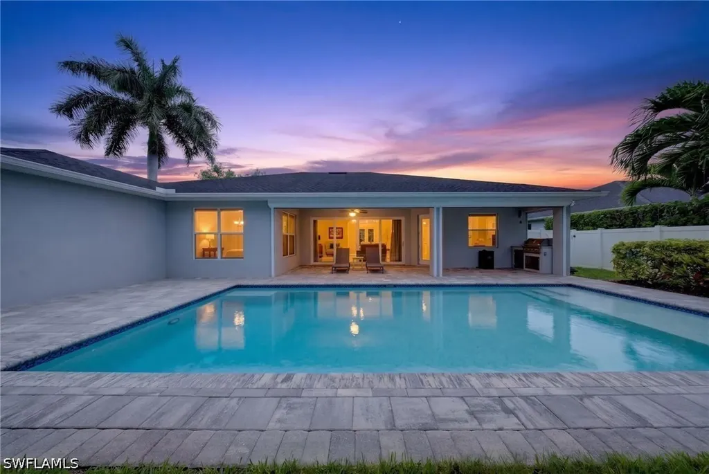37 Johnnycake Drive Naples FL 34110