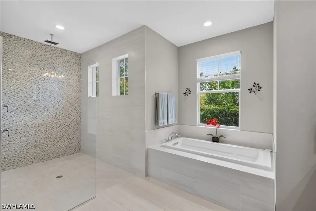 37 Johnnycake Drive Naples FL 34110