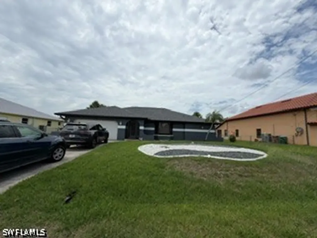 209 SW 42nd Street Cape Coral FL 33914