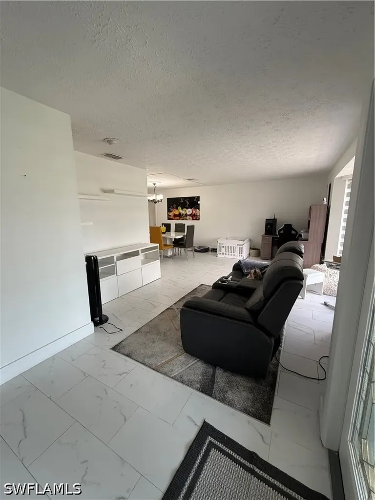 209 SW 42nd Street Cape Coral FL 33914