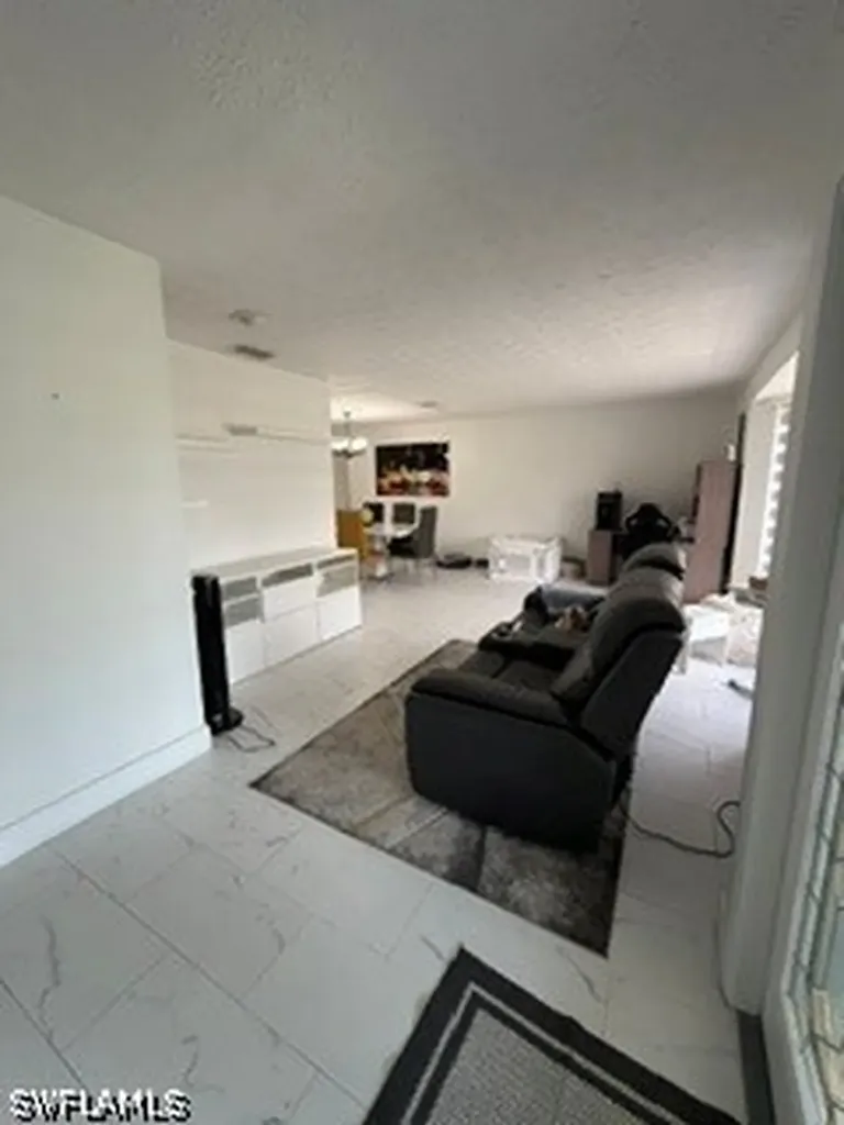 209 SW 42nd Street Cape Coral FL 33914