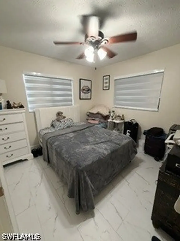 209 SW 42nd Street Cape Coral FL 33914