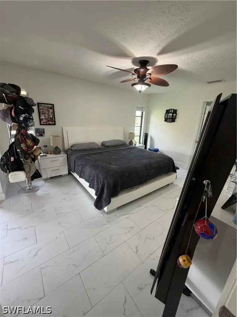 209 SW 42nd Street Cape Coral FL 33914