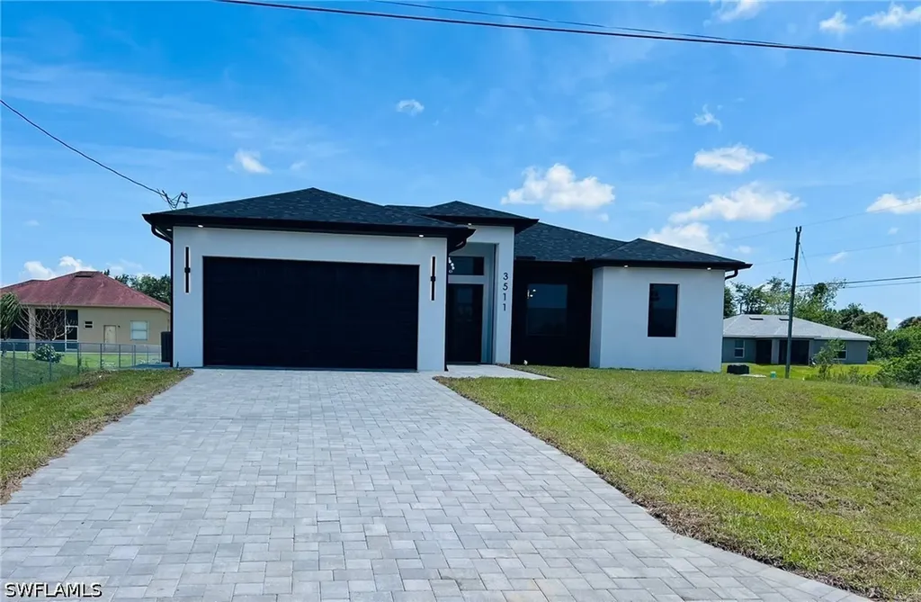 2911 27th Street SW Lehigh Acres FL 33976
