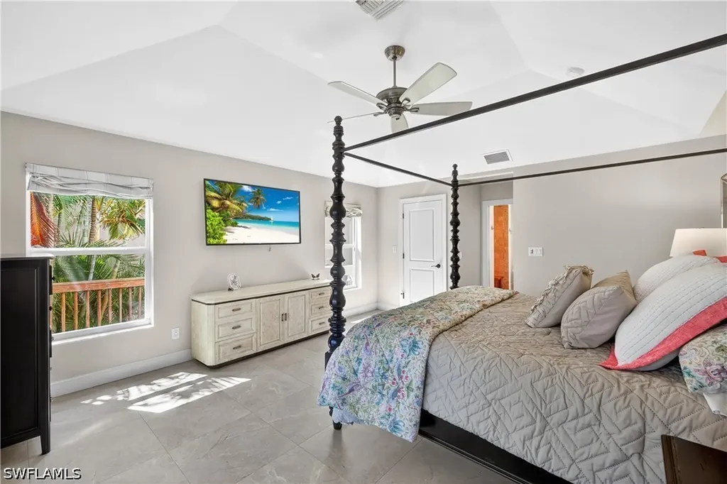 240 Channel Drive Naples FL 34108
