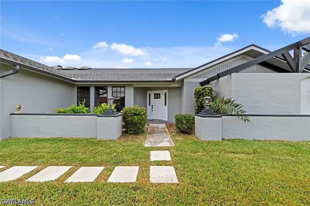 17209 Castleview Drive North Fort Myers FL 33917