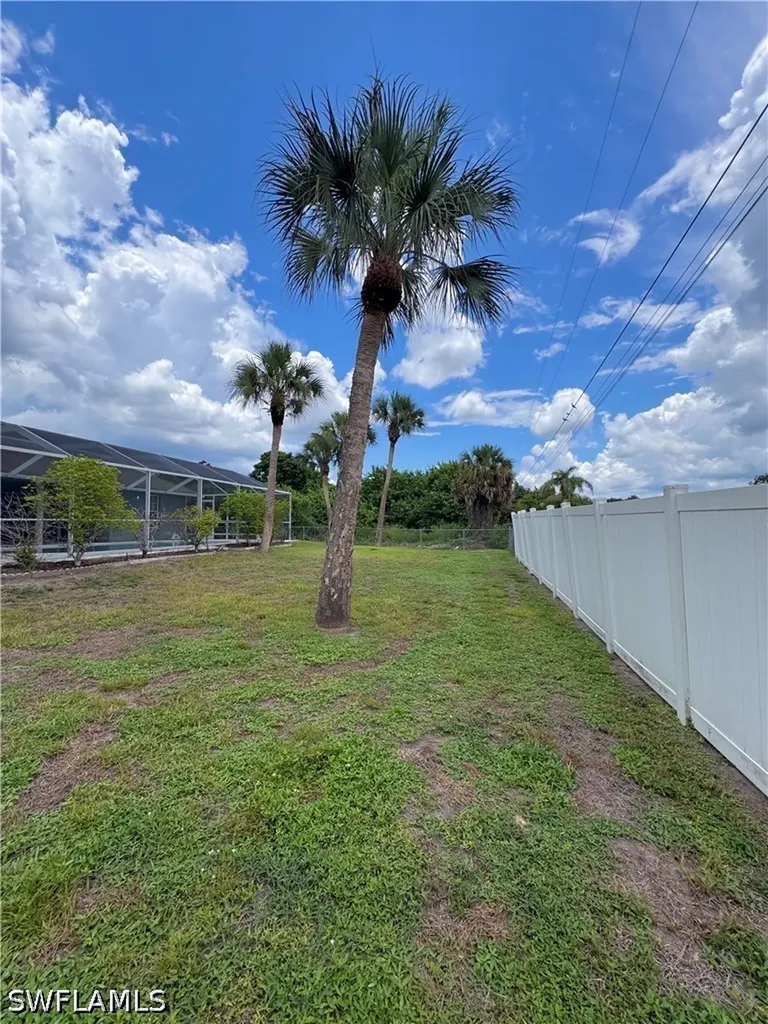 420 Glendale Avenue Lehigh Acres FL 33936