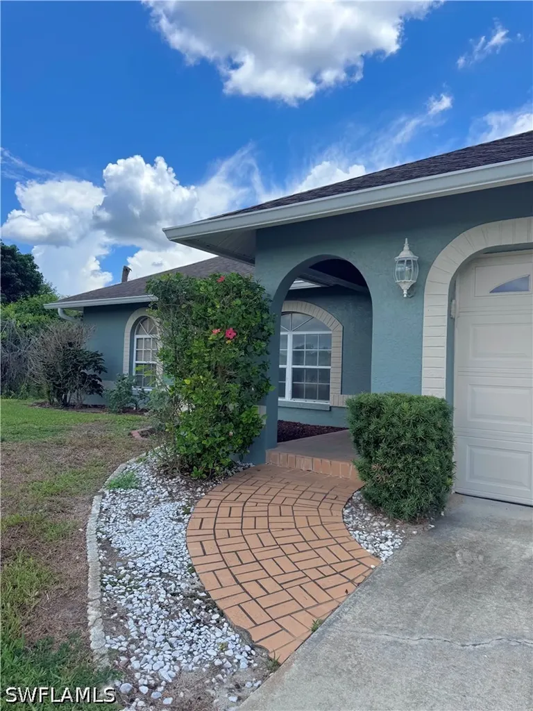 420 Glendale Avenue Lehigh Acres FL 33936