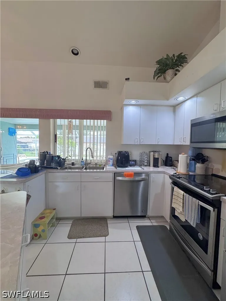 420 Glendale Avenue Lehigh Acres FL 33936