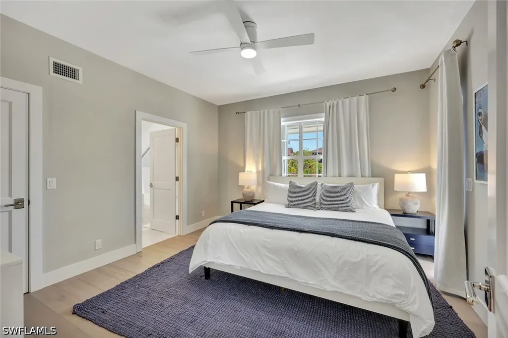 1500 Pelican Avenue Naples FL 34102