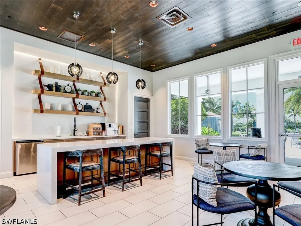 9052 Saint Lucia Drive Naples FL 34114