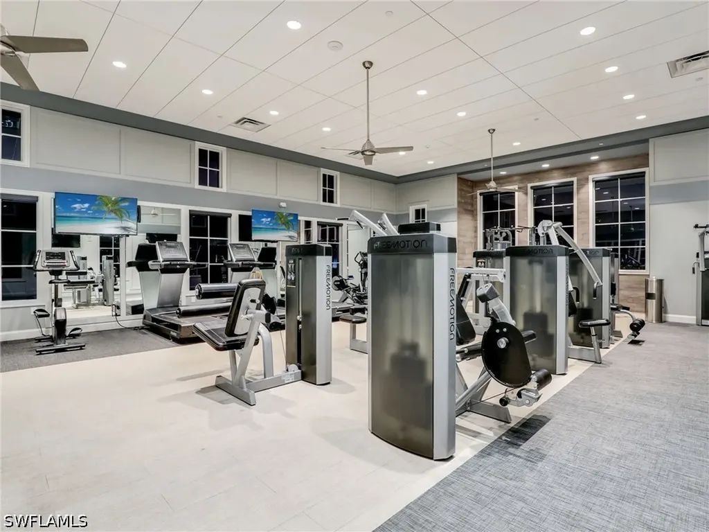 9052 Saint Lucia Drive Naples FL 34114