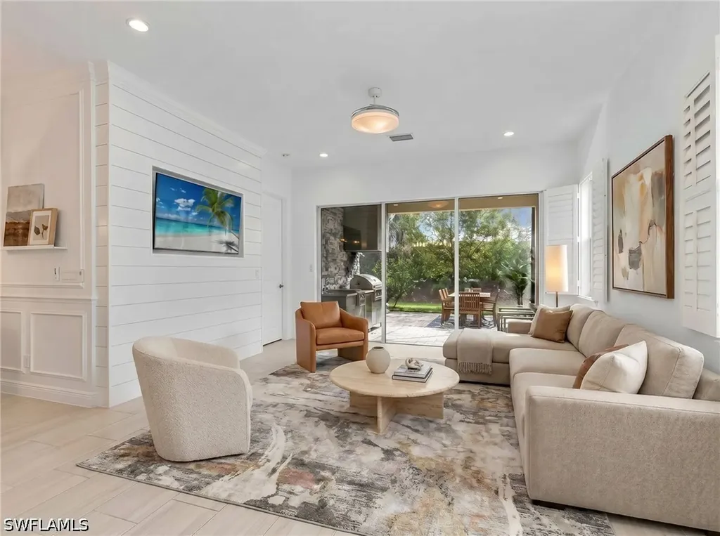 9052 Saint Lucia Drive Naples FL 34114