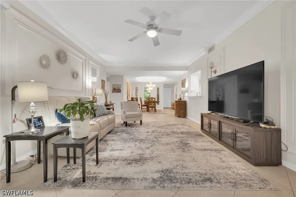 Naples FL, 6735 Huntington Lakes Circle, Unit 102