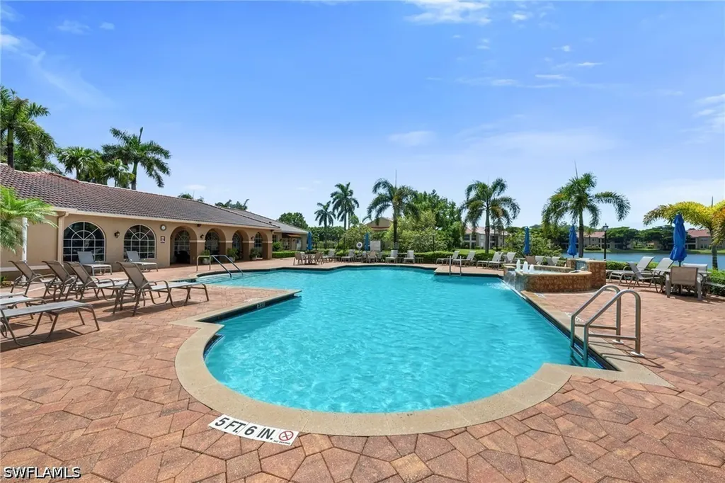6735 Huntington Lakes Circle Naples FL 34119