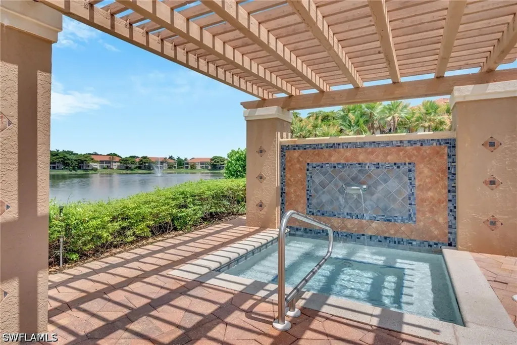 6735 Huntington Lakes Circle Naples FL 34119