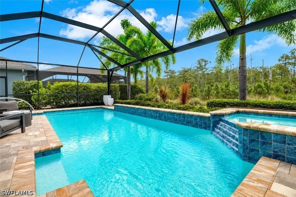 6225 Antigua Way Naples FL 34113