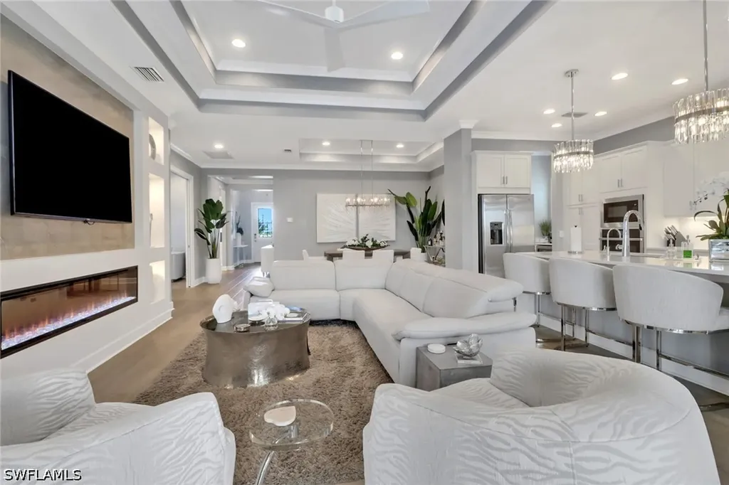 6225 Antigua Way Naples FL 34113