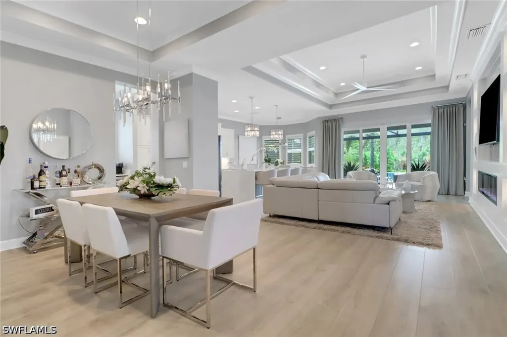 6225 Antigua Way Naples FL 34113