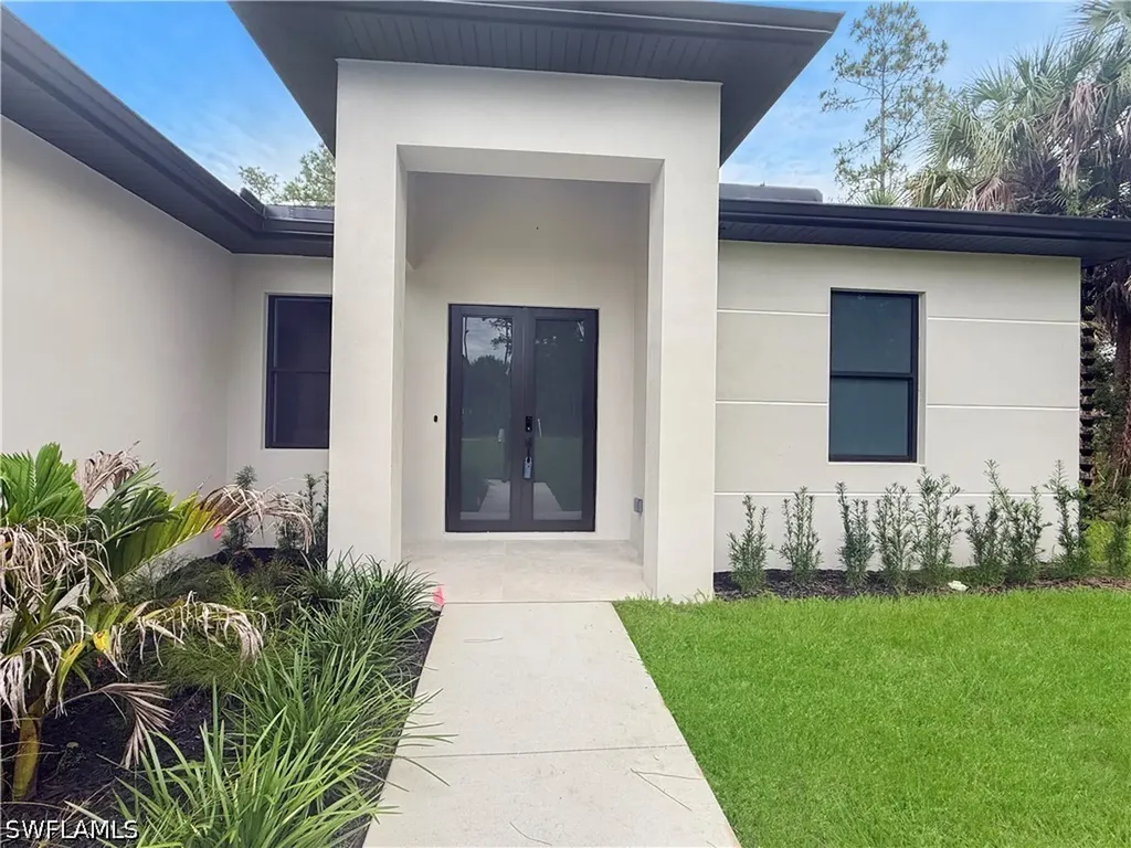4687 14th Avenue SE Naples FL 34117