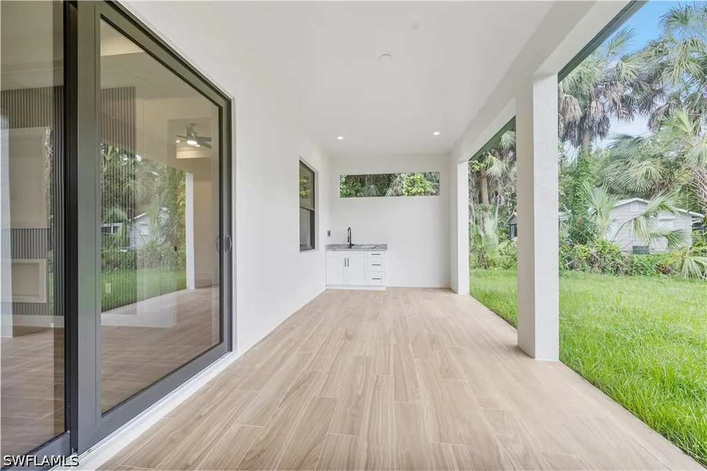 3712 18th Avenue N Naples FL 34120