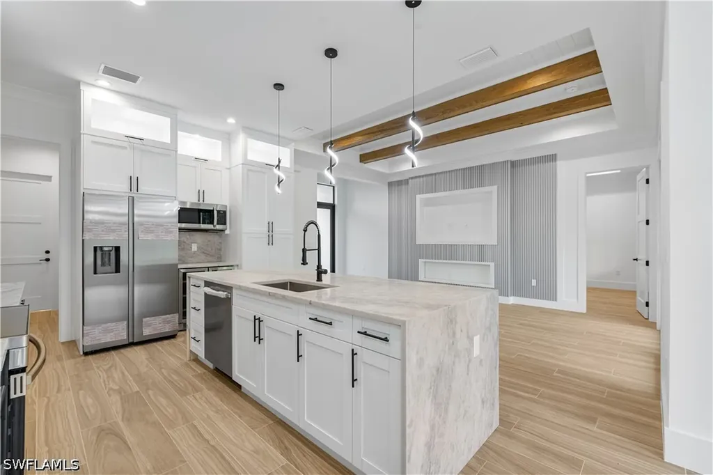 3712 18th Avenue N Naples FL 34120