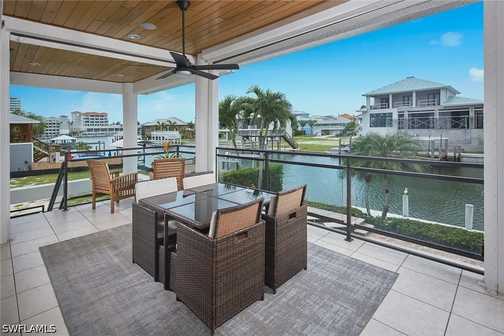 319 Lagoon Avenue Naples FL 34108