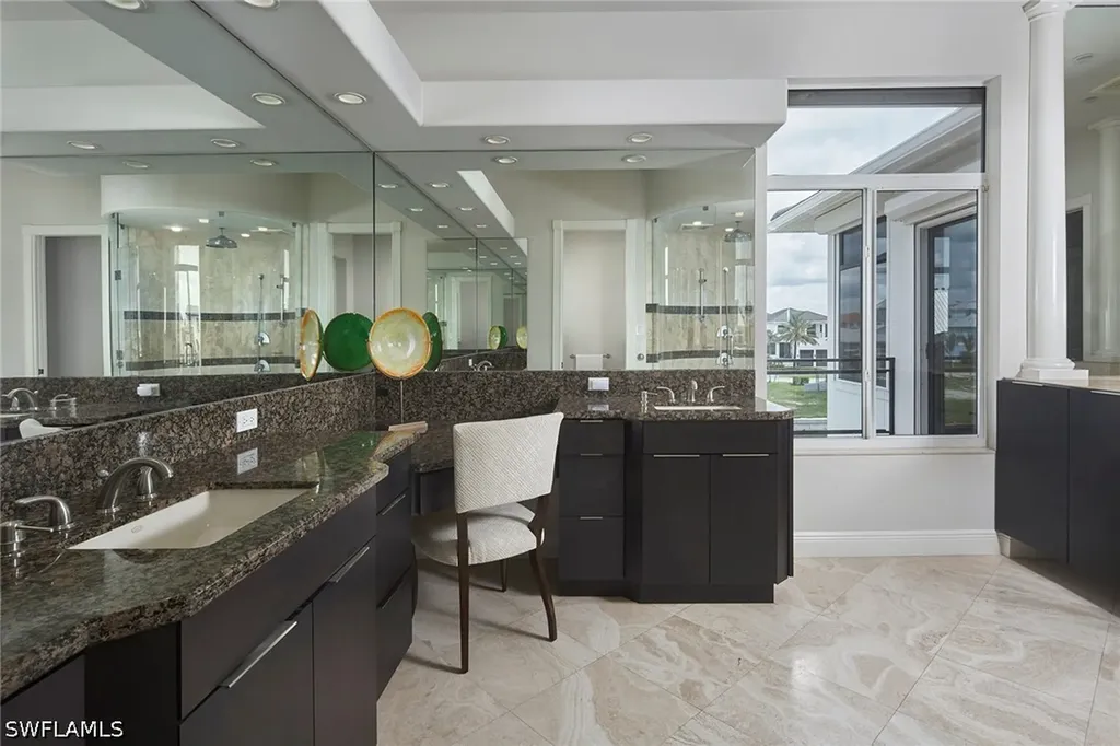 319 Lagoon Avenue Naples FL 34108