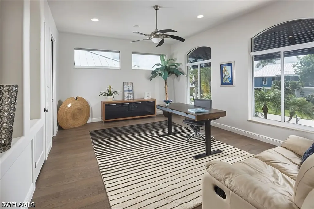 319 Lagoon Avenue Naples FL 34108