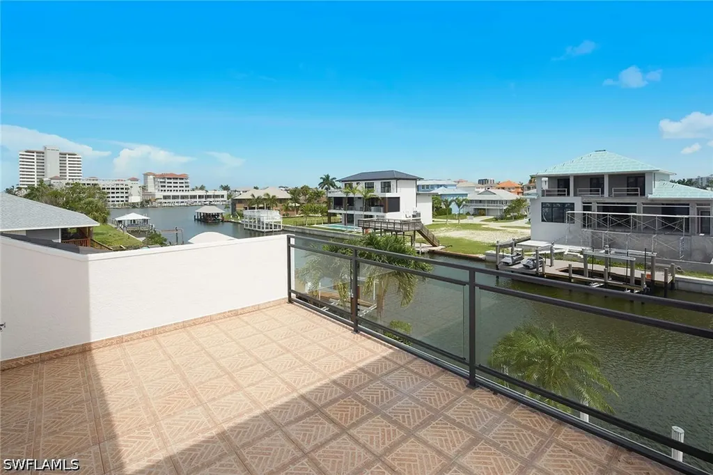 319 Lagoon Avenue Naples FL 34108