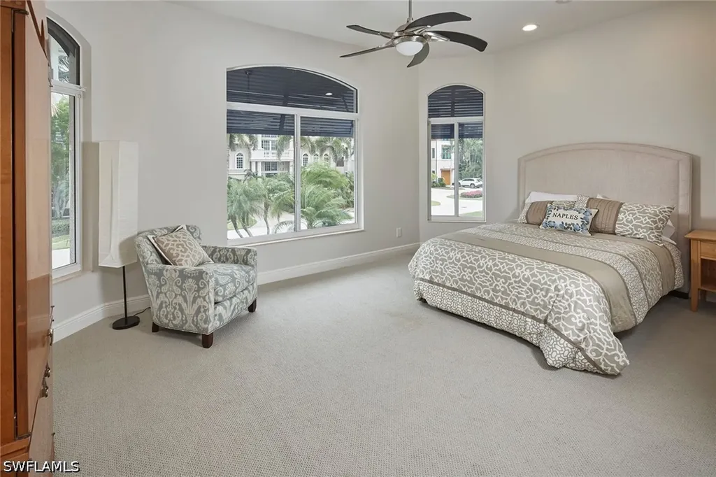 319 Lagoon Avenue Naples FL 34108