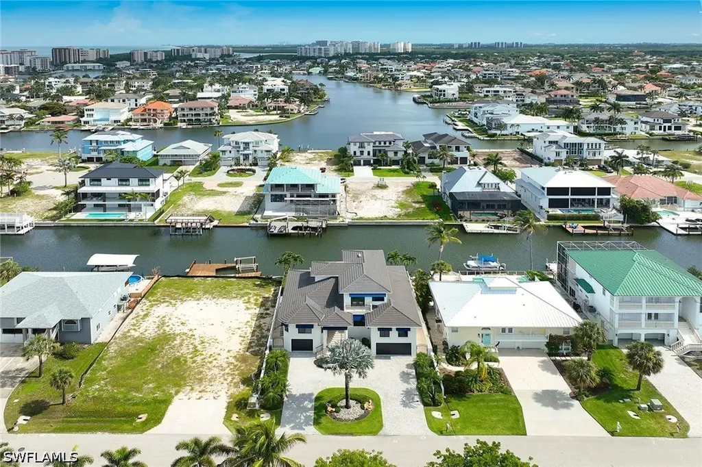 319 Lagoon Avenue Naples FL 34108