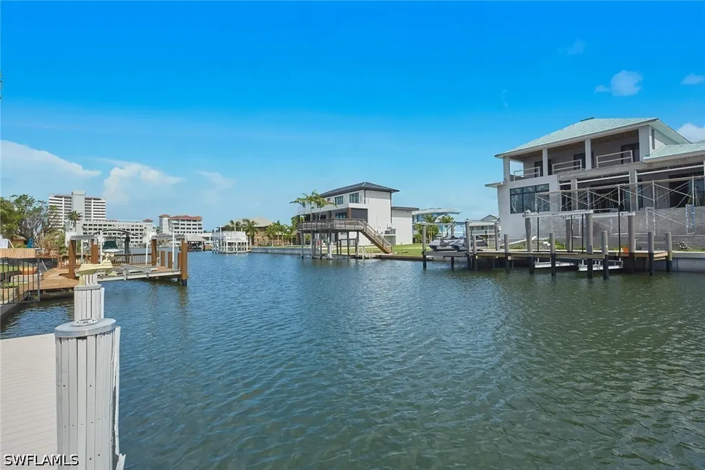 319 Lagoon Avenue Naples FL 34108
