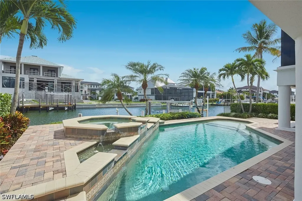 319 Lagoon Avenue Naples FL 34108