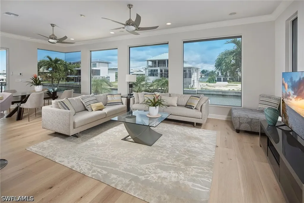319 Lagoon Avenue Naples FL 34108