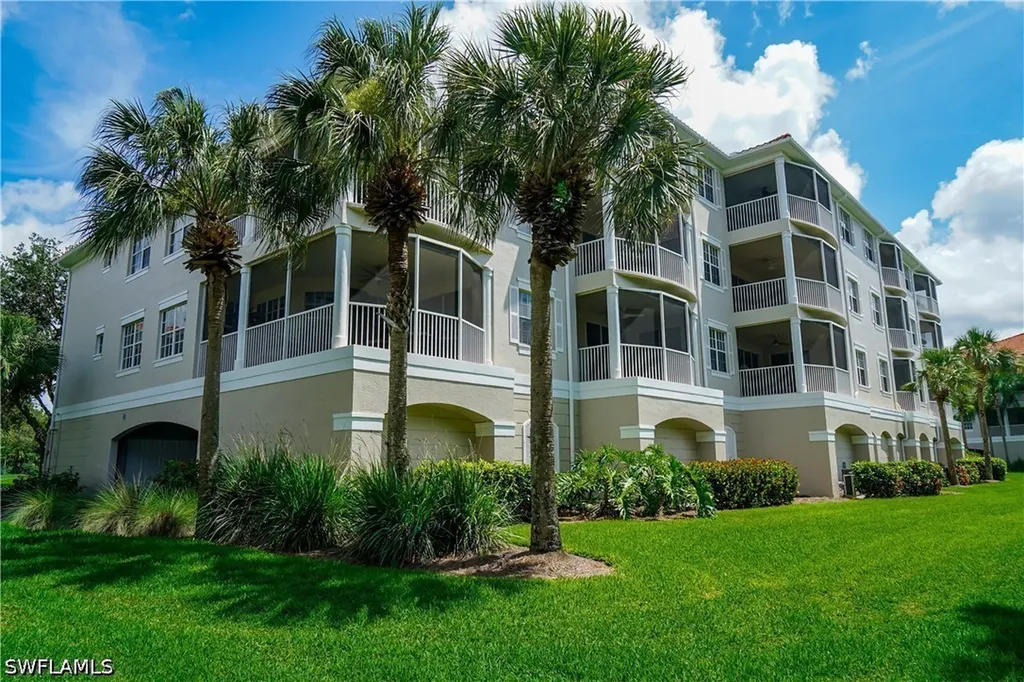 4853 Hampshire Court Naples FL 34112