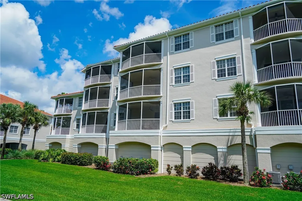 4853 Hampshire Court Naples FL 34112