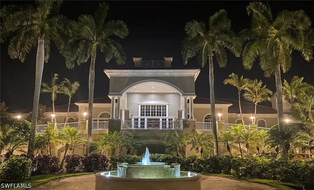 4853 Hampshire Court Naples FL 34112
