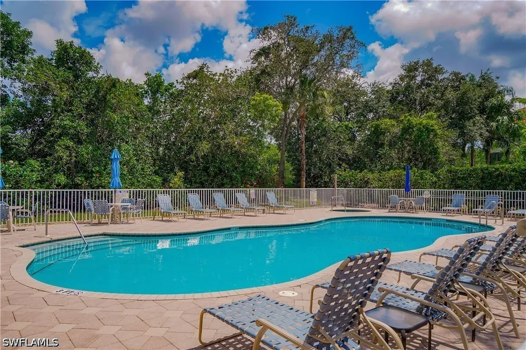 4853 Hampshire Court Naples FL 34112